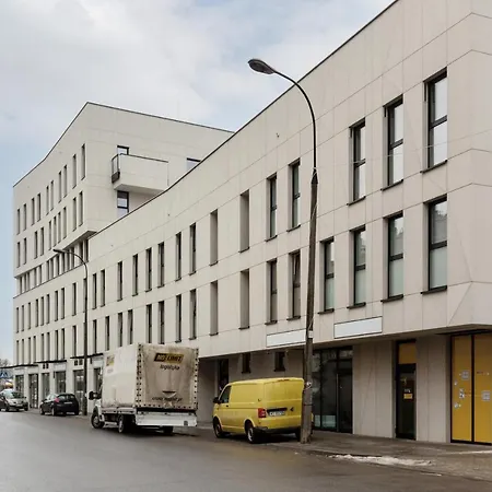 Praga Targowa By Renters * Warsaw