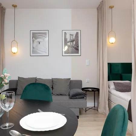 Praga Targowa By Renters